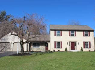 2470 Raleigh Dr, Lancaster, PA 17601