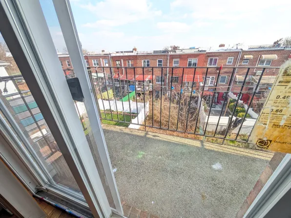 93 East 57th Street image 4 of 13