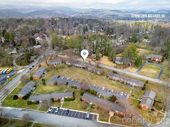 4th image of 68 Elm Bend Rd