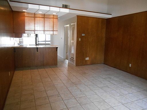 2nd image of 404 NW 25th St