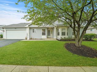 249 Kathryn Ln #249, North Aurora, IL 60542