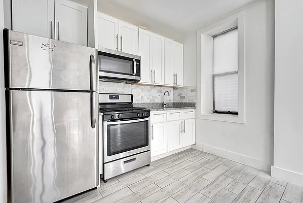 Rented by Executive Towers  | media 12