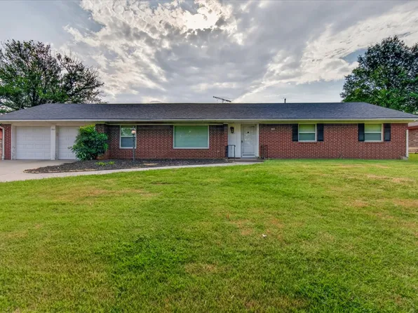 1312 Melmart Dr, Bartlesville, OK 74006