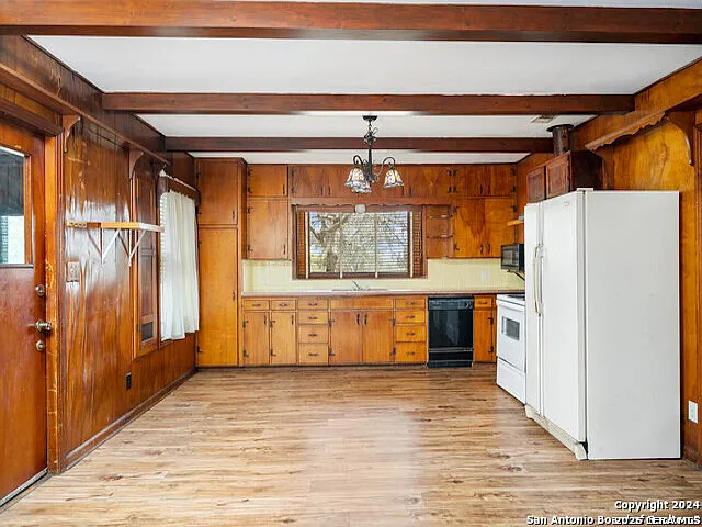 932 Toepperwein Rd — Photo 8