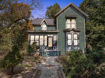 806 Kirkwood Ave, Iowa City, IA, 52240