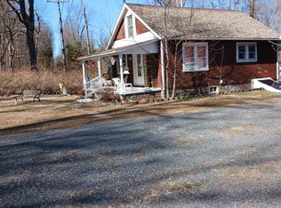 2107 N Rockhill Rd, Sellersville, PA 18960