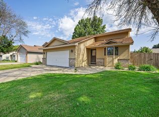 1175 98th Ave NE, Blaine, MN 55434