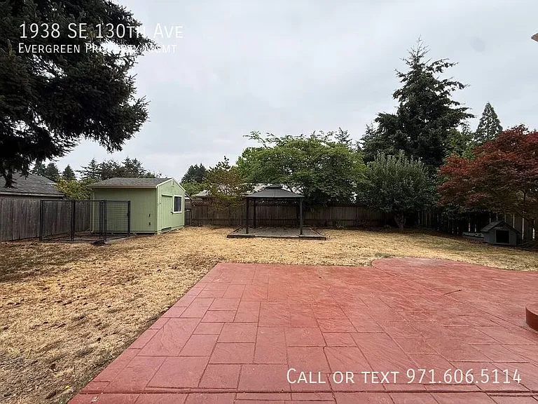 1938 SE 130th Ave — Photo 36