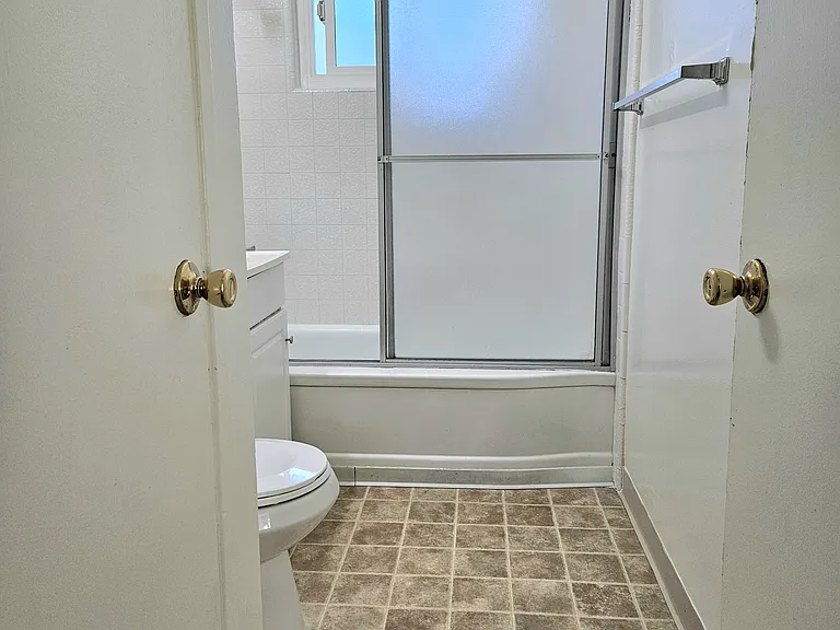760 Palo Alto Ave — Photo 8