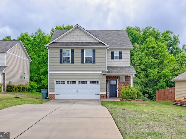 182 Sugar Creek Dr, Cornelia, GA 30531