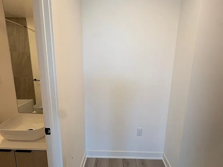 1185 Dupont St #2506 — Photo 9