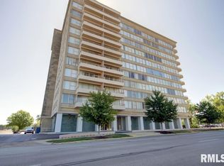 718 S 7th St APT 602, Springfield, IL 62703