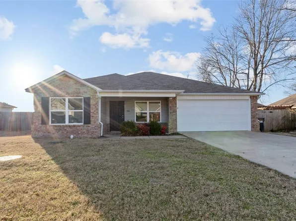 3816 Rosebud Ln, Springdale, AR 72764