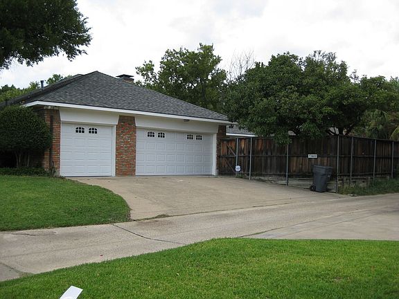 3 Car Garage