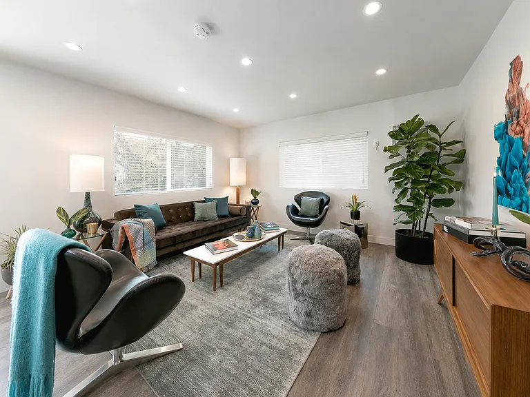 145 S Dillon St — Photo 6