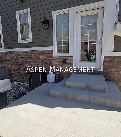 6699 W Yale Ave — Photo 3