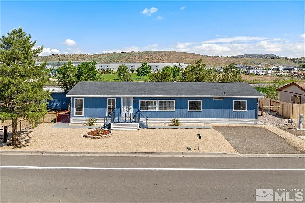 1475 Newport Ln photo 1