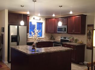 82 Heather Dr, Rochester, NY 14625