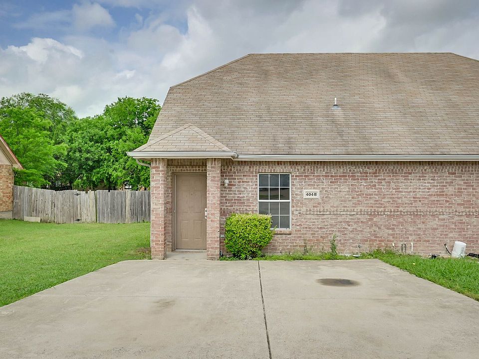 1st image of 404 Kings Way Dr