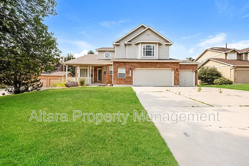1825 Starstone Ct