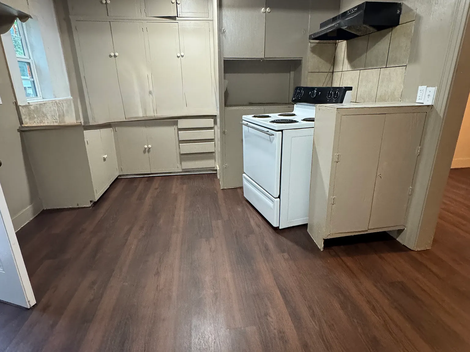 2 bed, 950 sqft, $900 — Photo 4