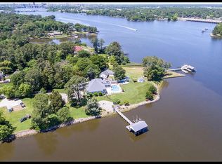 932 E Sparrow Rd, Virginia Beach, VA 23464