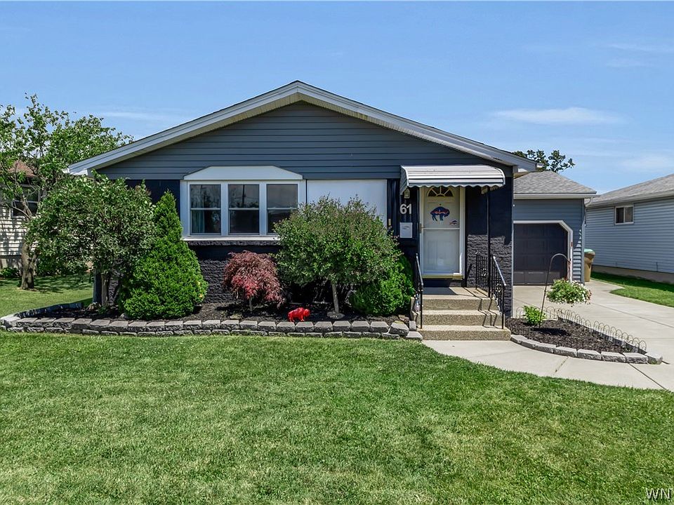 1st image of 61 Bay Ln