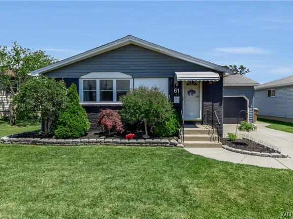 61 Bay Ln, Cheektowaga, NY 14225