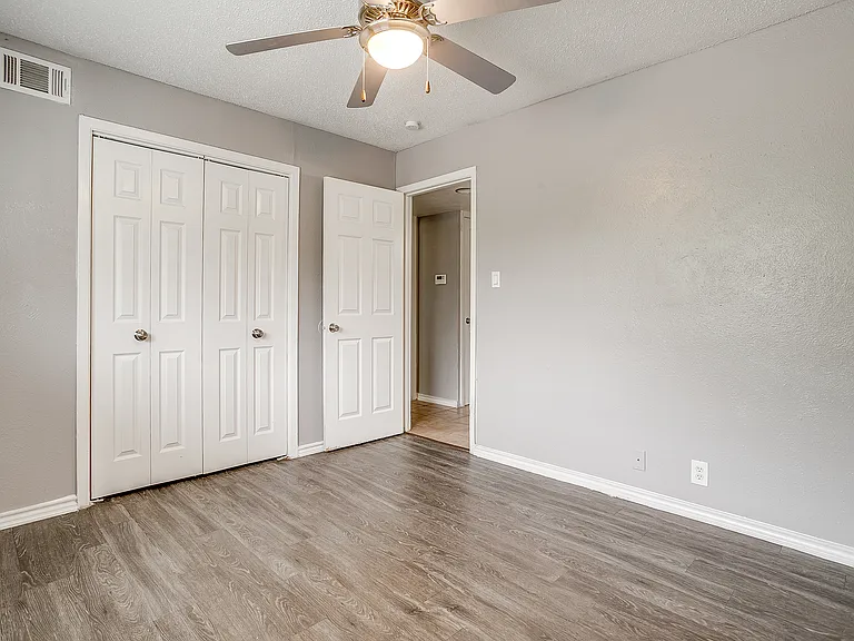 Irving Properties — Photo 7
