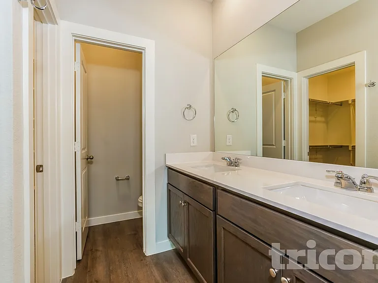 8113 Brookhaven Dr — Photo 10