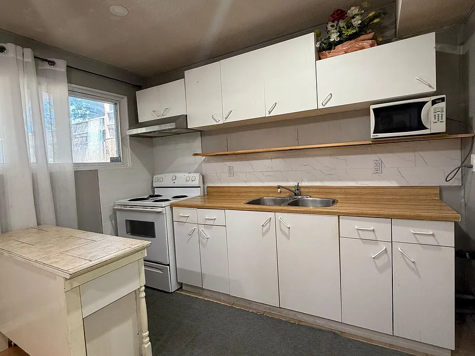38 Carter Dr #BASEMENT