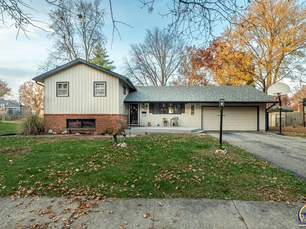 5232 SW Belle Ter, Topeka, KS 66604