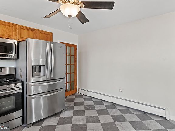 5th image of 1231 E Caracas Ave