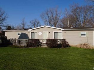 9737 N Pleasant Trce, Syracuse, IN 46567
