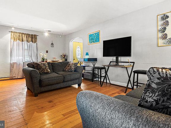 4th image of 800 Collenbrook Ave