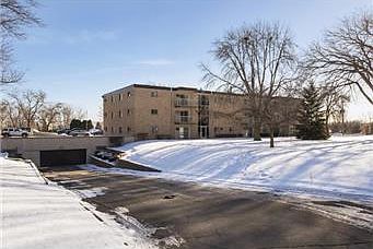view the building from the driveway