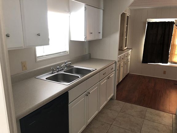 3rd image of 149 Caloosa Lake Cir N