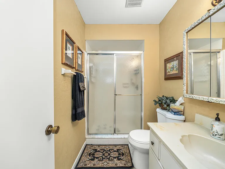 3833 Edgewater Dr — Photo 30