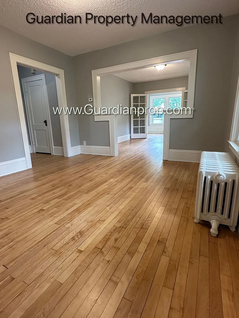 2316-2318 Harriet Avenue S — Photo 4