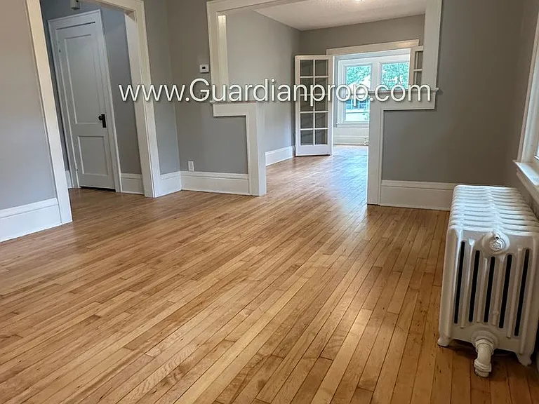 2316-2318 Harriet Avenue S — Photo 4