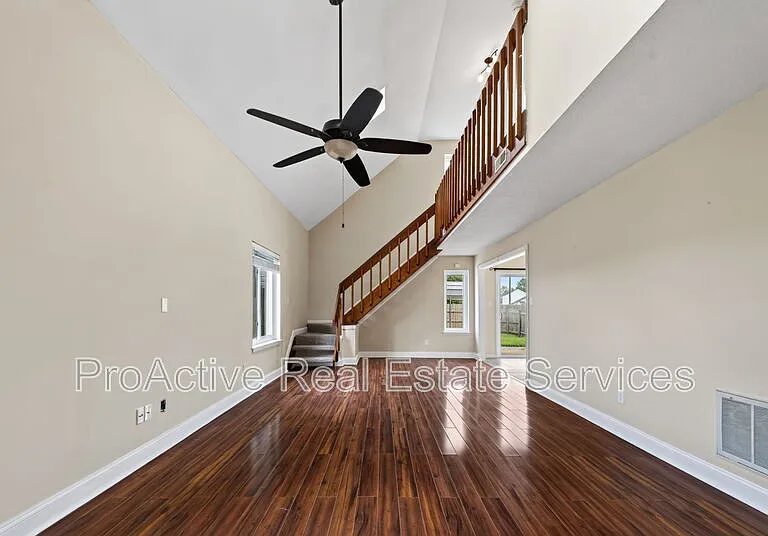 5025 Halwell Dr — Photo 3