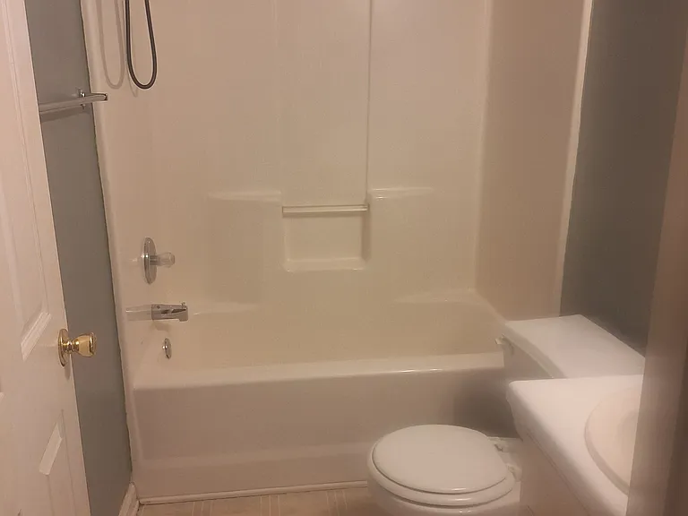 Upstairs hall bath
