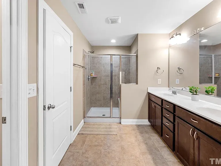 214 Alamosa Pl — Photo 22