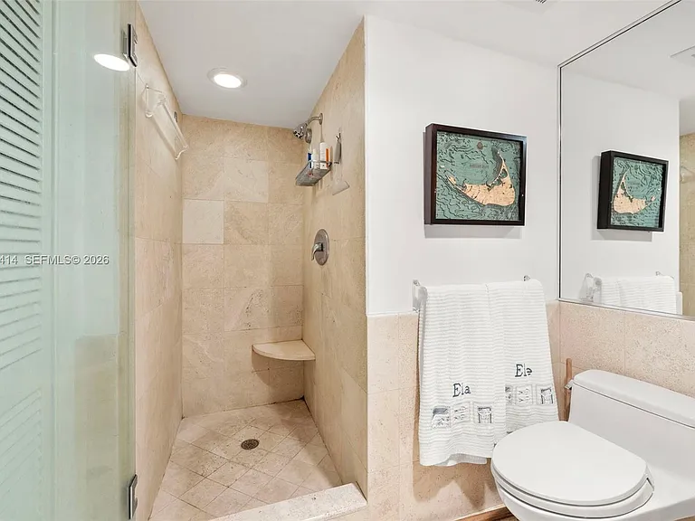 2575 S Bayshore Dr #11B — Photo 17
