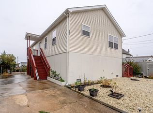 106 E Mohawk Dr, Little Egg Harbor, NJ