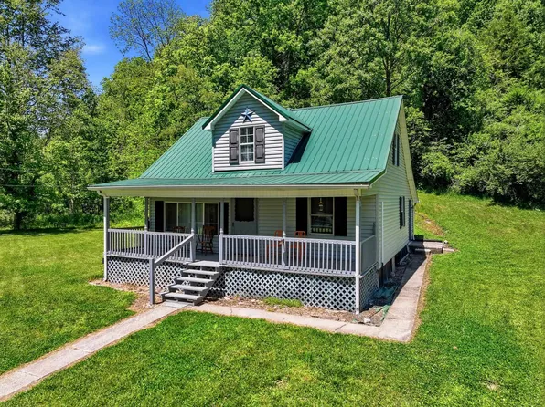 656 Coon Creek Rd, Hurricane, WV 25526