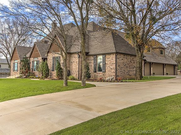 4th image of 7852 S 283rd East Ave