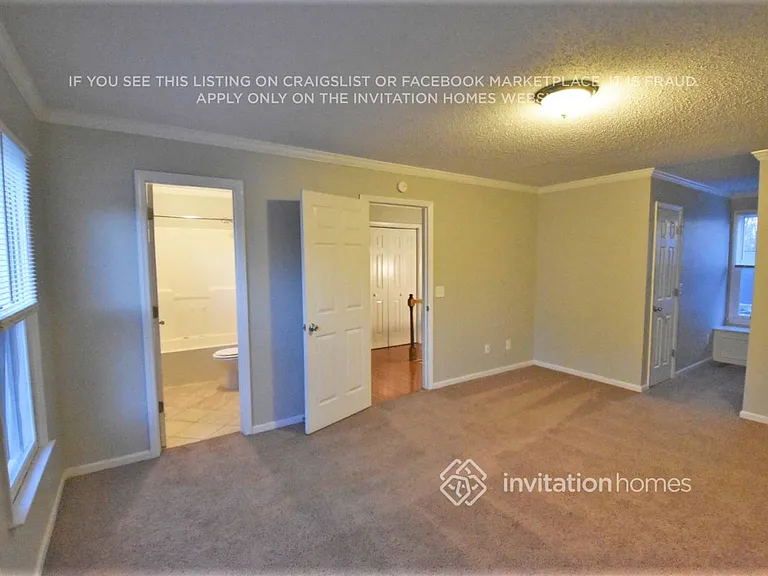 3996 Leinbach Dr — Photo 8