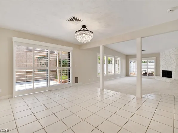 2312 Plaza Del Prado, Las Vegas, NV 89102