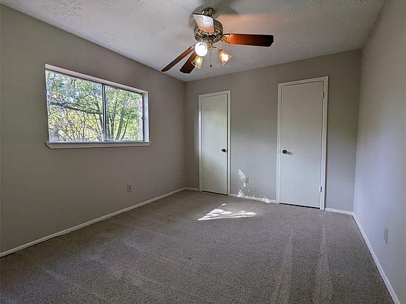 4th image of 7531 Wovenwood Ln